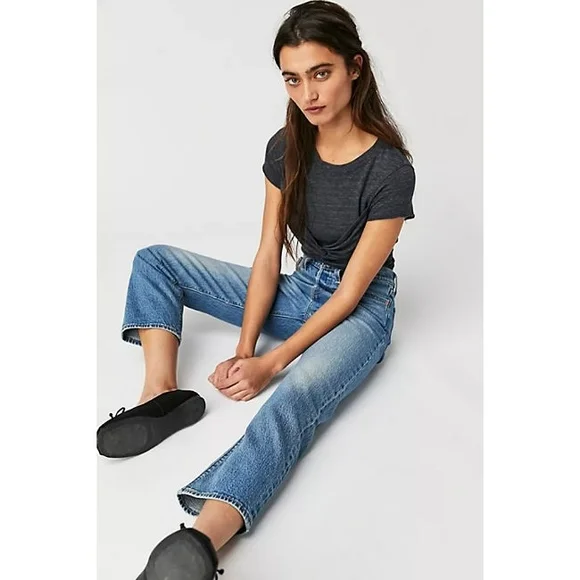 New Levi's WEDGIE STRAIGHT JEANS Size 25 & 29 - Picture 11 of 16